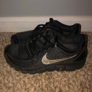 Nike Leopard Black Sequin Sneakers size 8.5